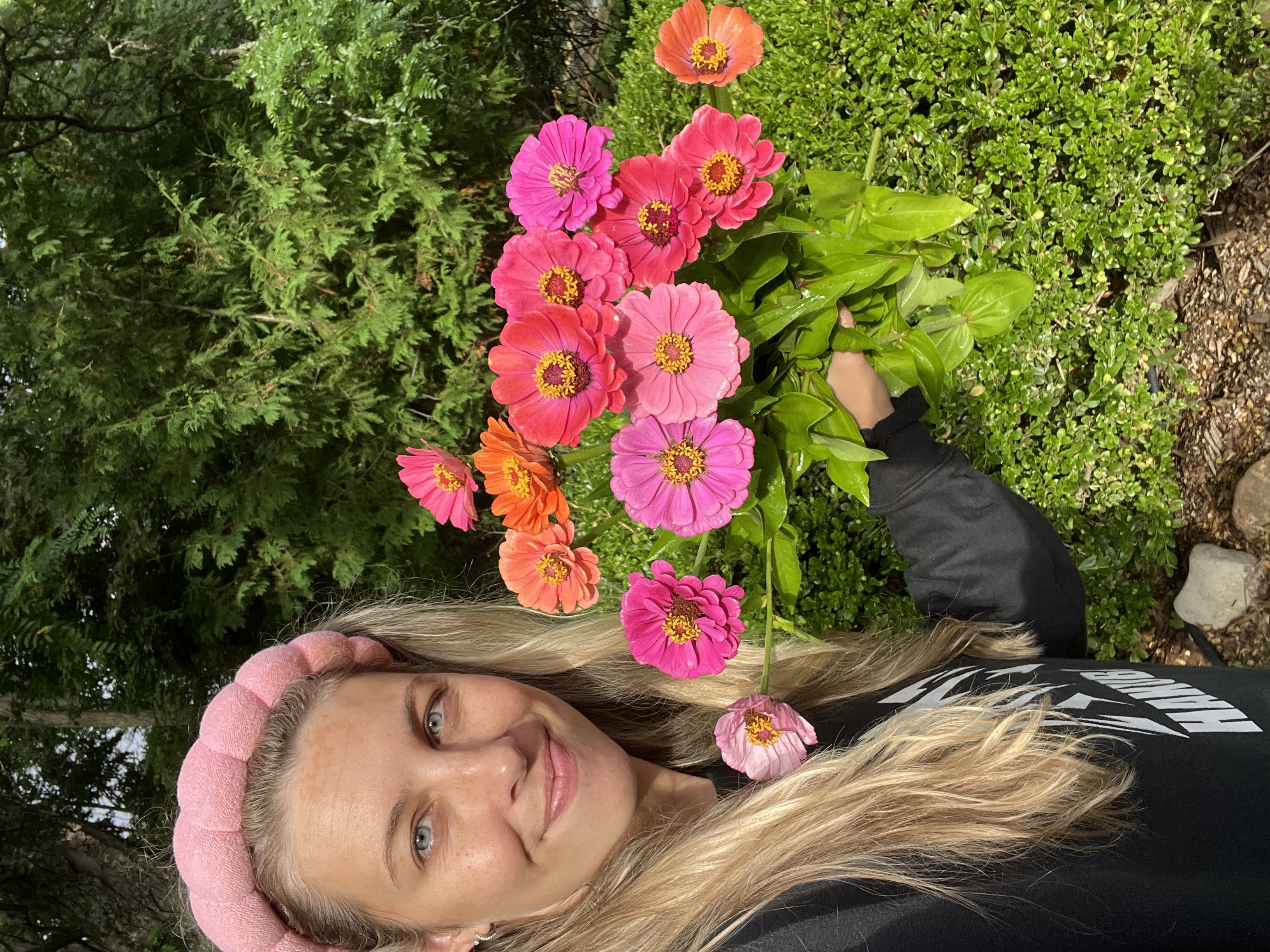 Mason jar bouquet at the stand